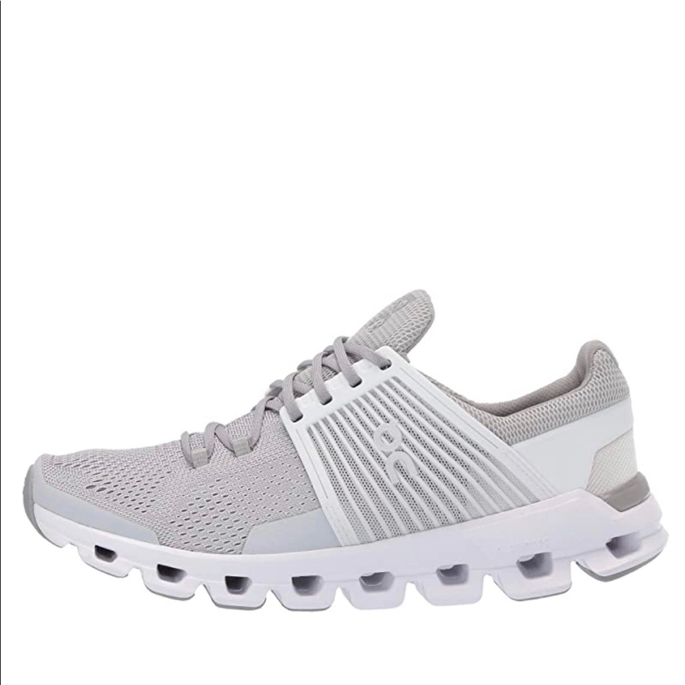 SOLD On Cloud Swift 1.0 Shoes Size 9